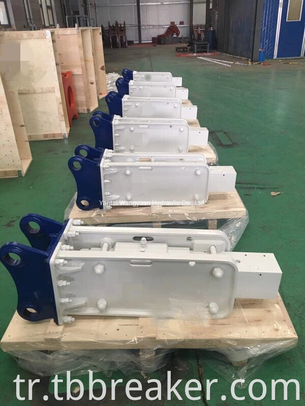 Hb20g Hydraulic Rock Breaker For 20 Tons Class Excavator6